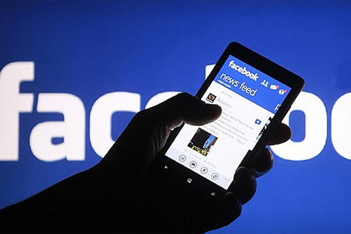 В приложении Facebook исчезнет возможность обмена сообщениями